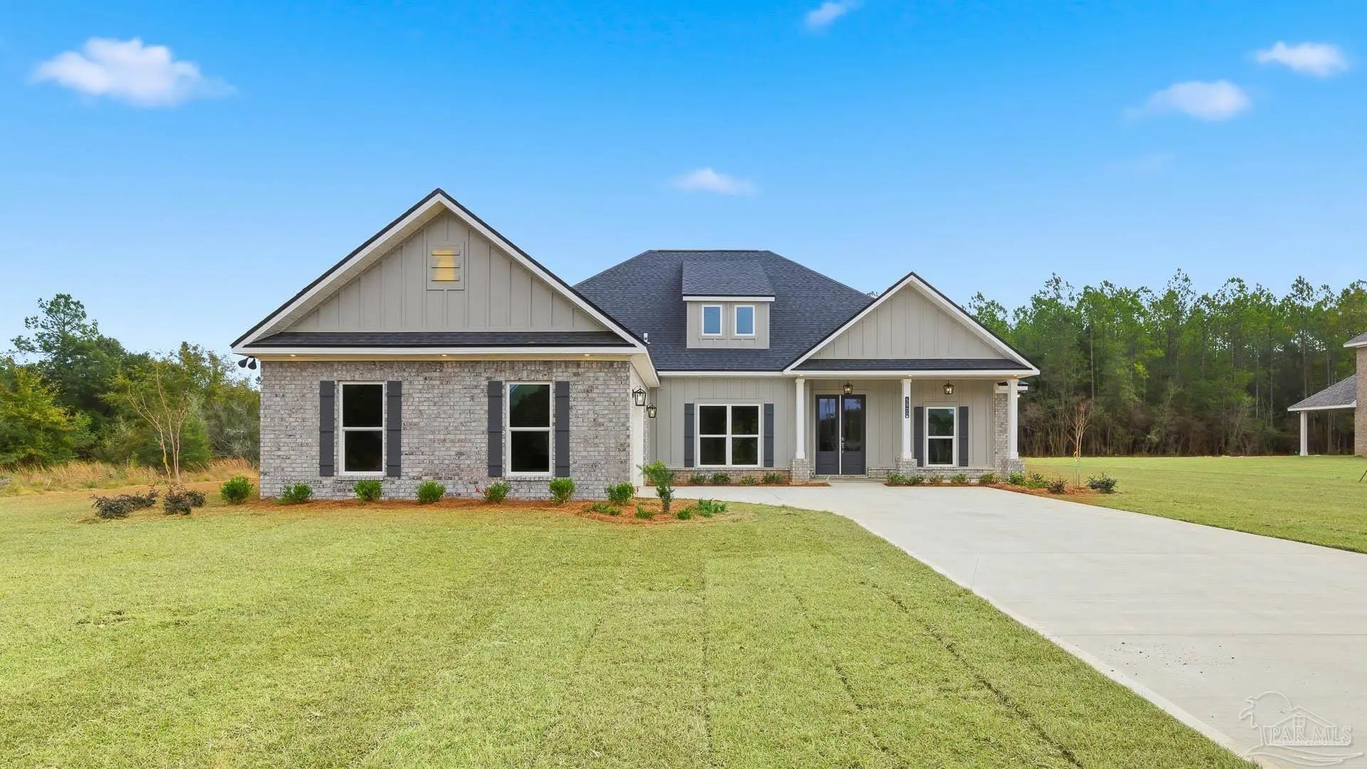 Photo of Listing #679341