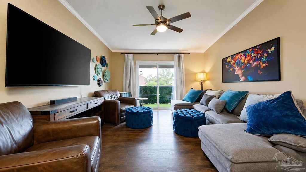 2303 W Michigan Ave #e-8, Pensacola