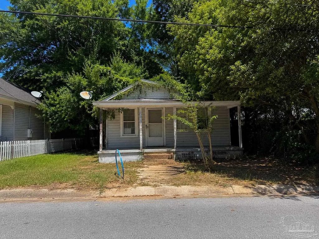 1908 N 7th Ave, Pensacola