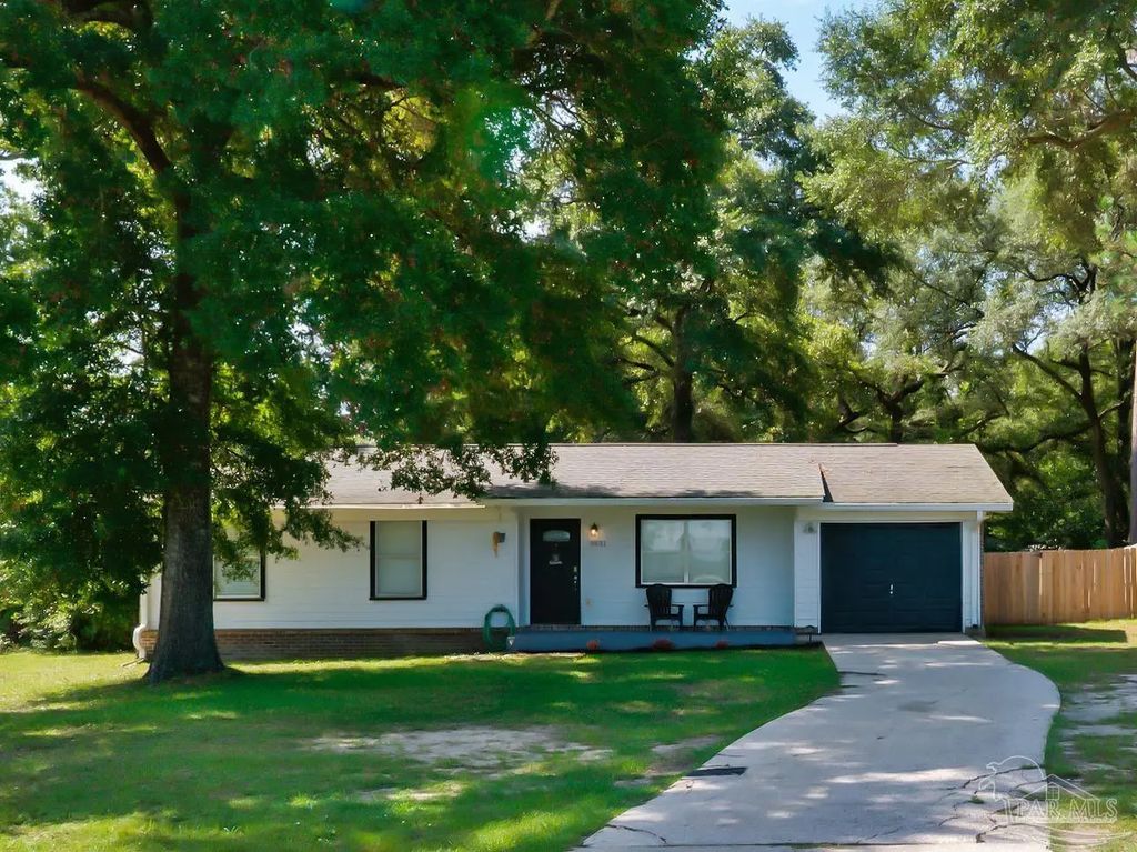 9831 Mobile Hwy, Pensacola