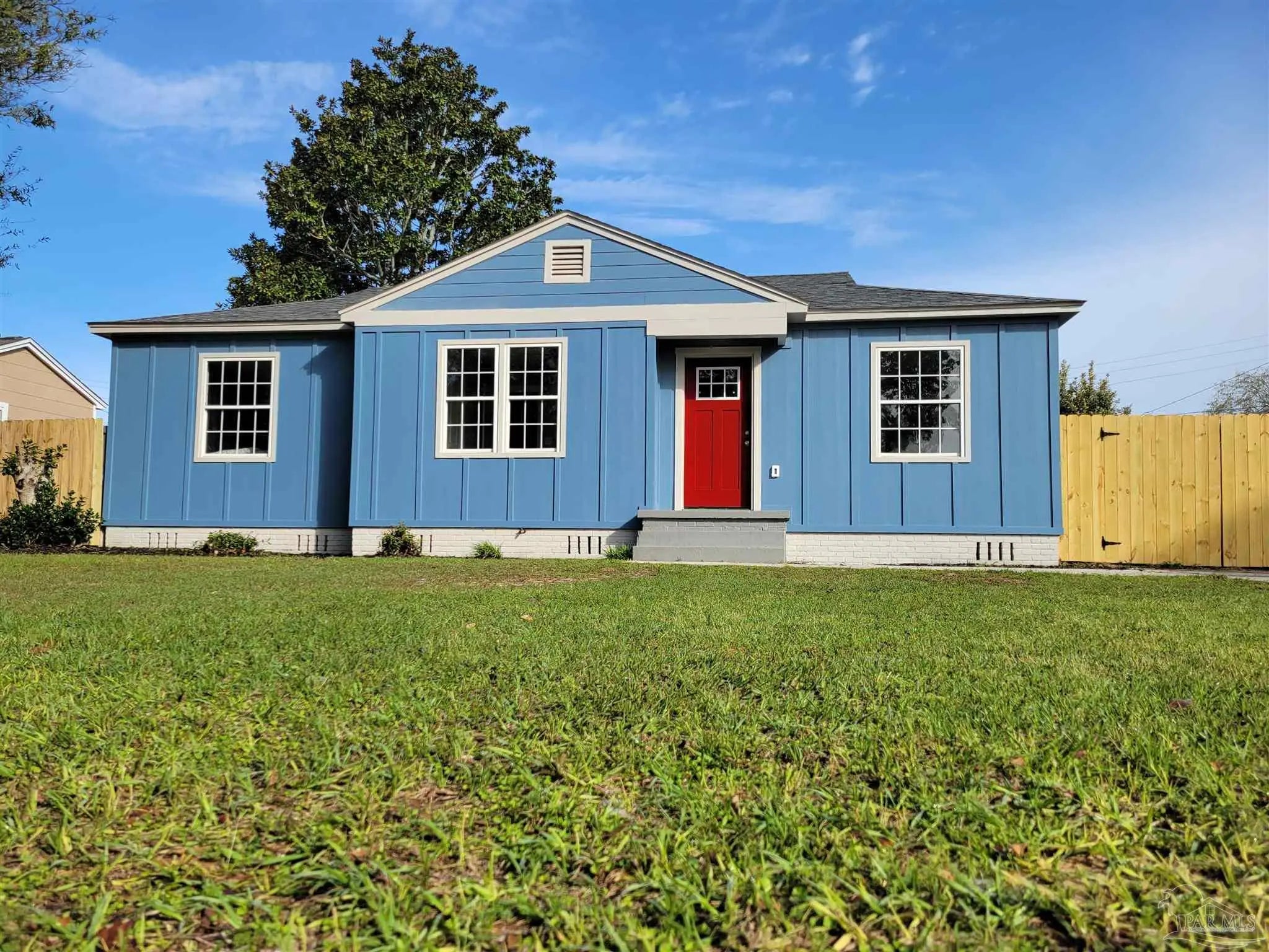 Photo of Listing #679390