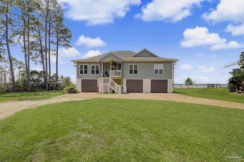 4501 Bayside Dr, Milton