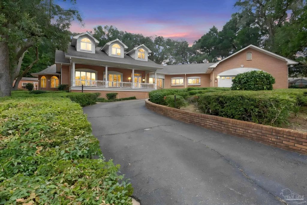 5 Mustin Pl, Pensacola