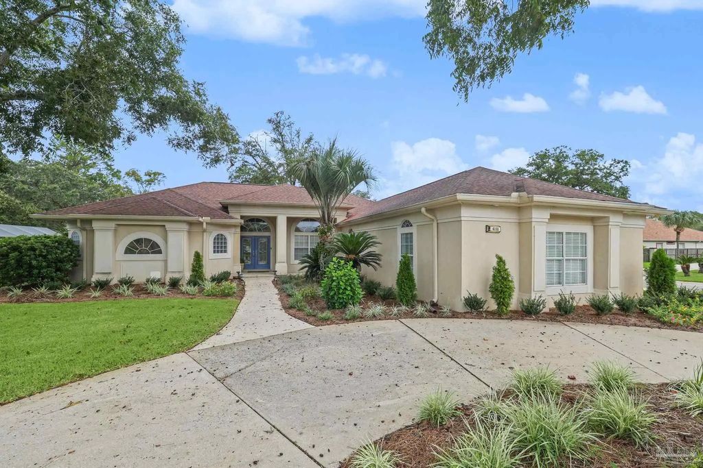 4100 Bamboo Dr, Pensacola