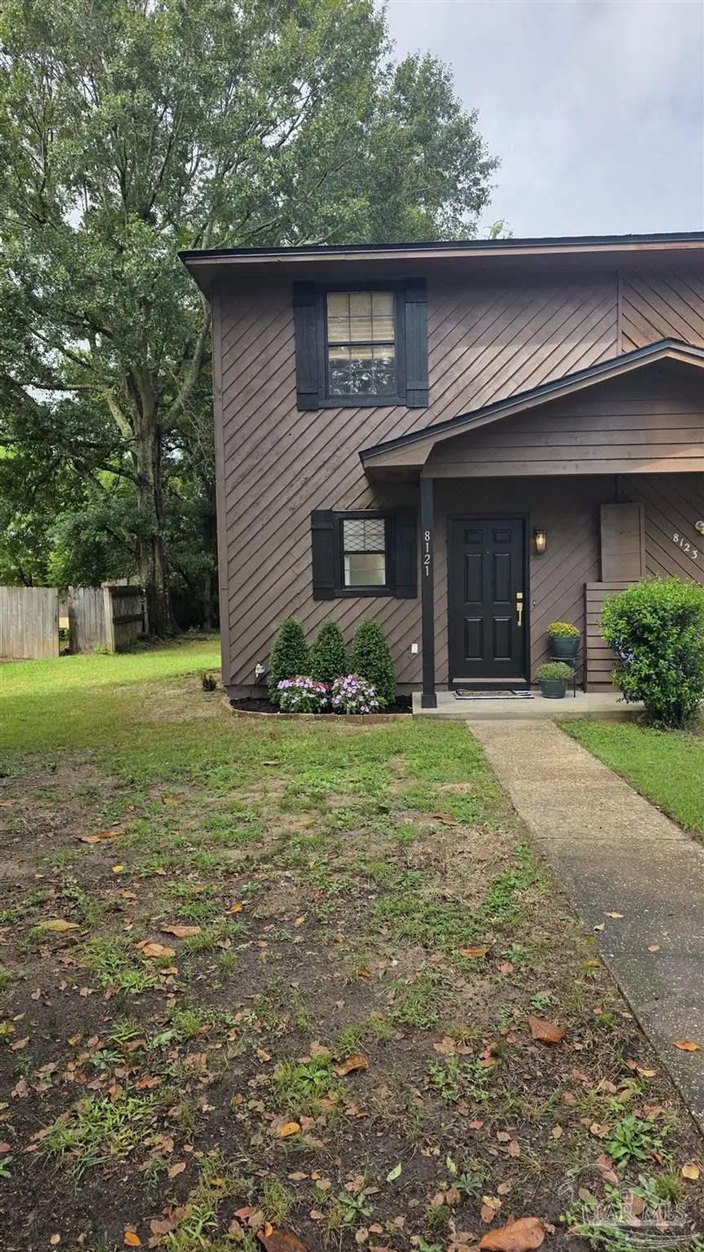 8121 Stonebrook Dr, Pensacola