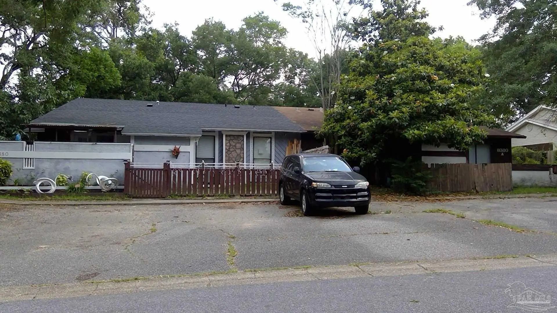 Photo of Listing #687036