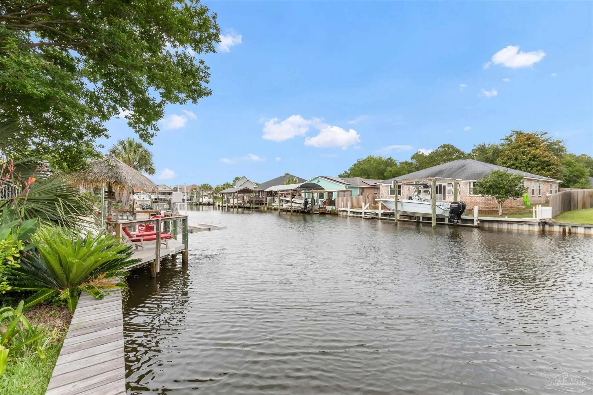 Photo of Listing #665393