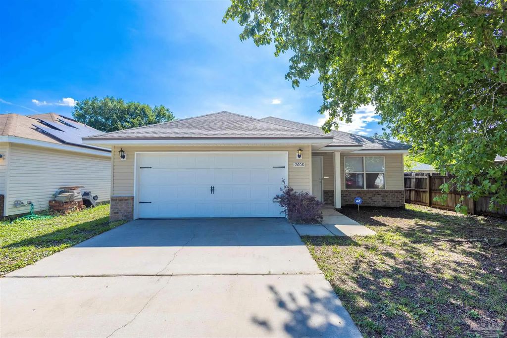 2608 Salamanca St, Navarre