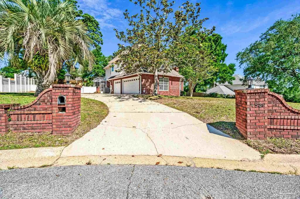 4530 Baywalk Cir, Pensacola