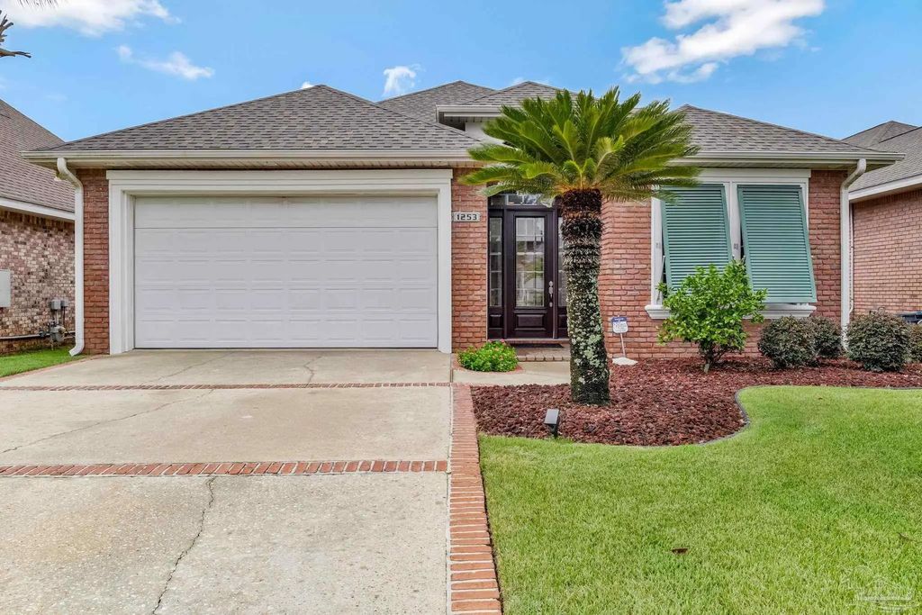 1253 Autumn Breeze Cir, Gulf Breeze