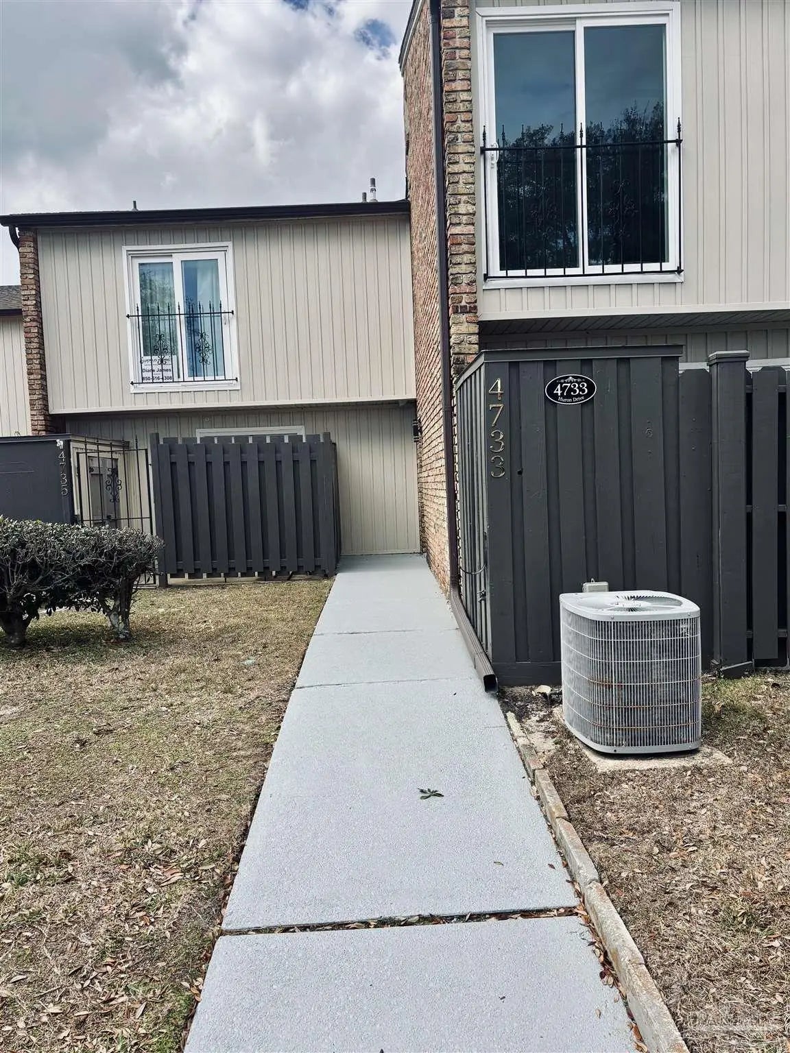 Photo of Listing #677871