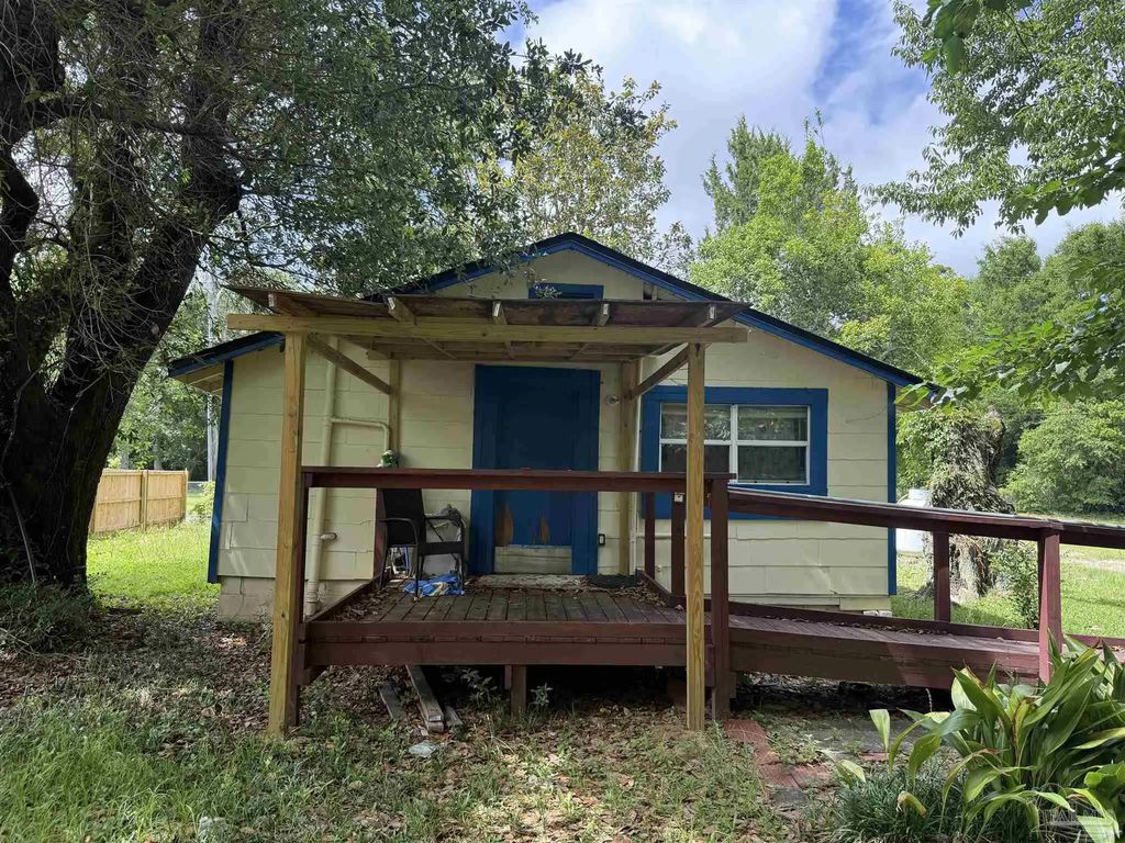 3405 W Fisher St, Pensacola