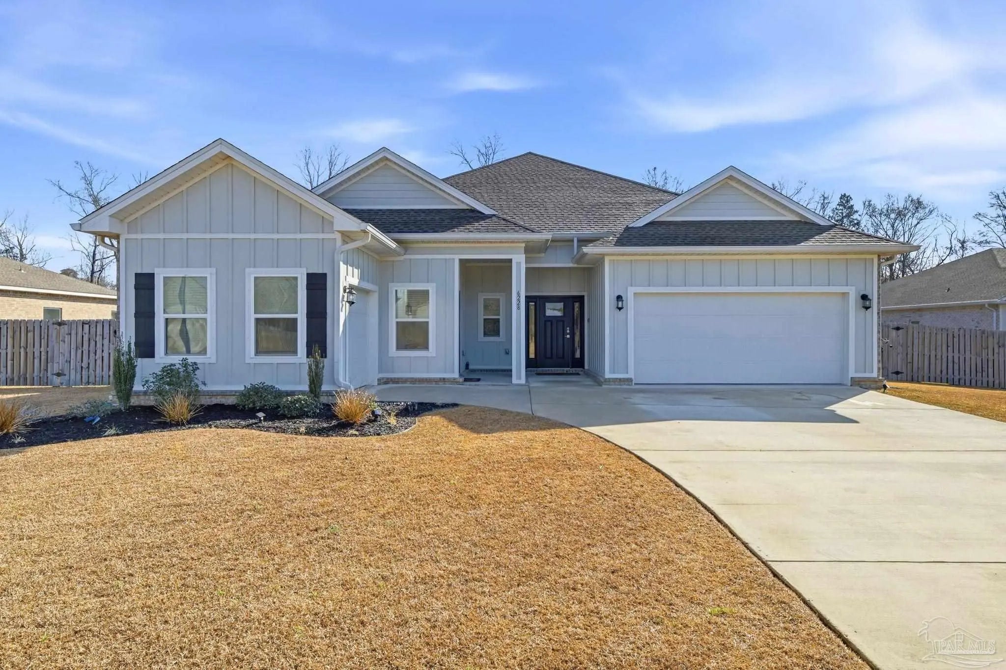 Photo of Listing #677789