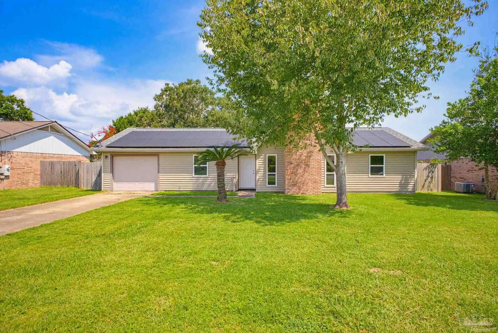 794 Ridge Rd, Pensacola