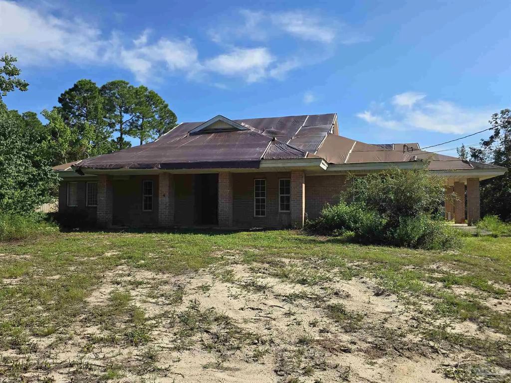 8261 Pamplona St, Navarre