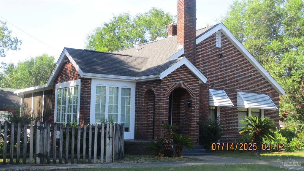 1401 E Bobe, Pensacola