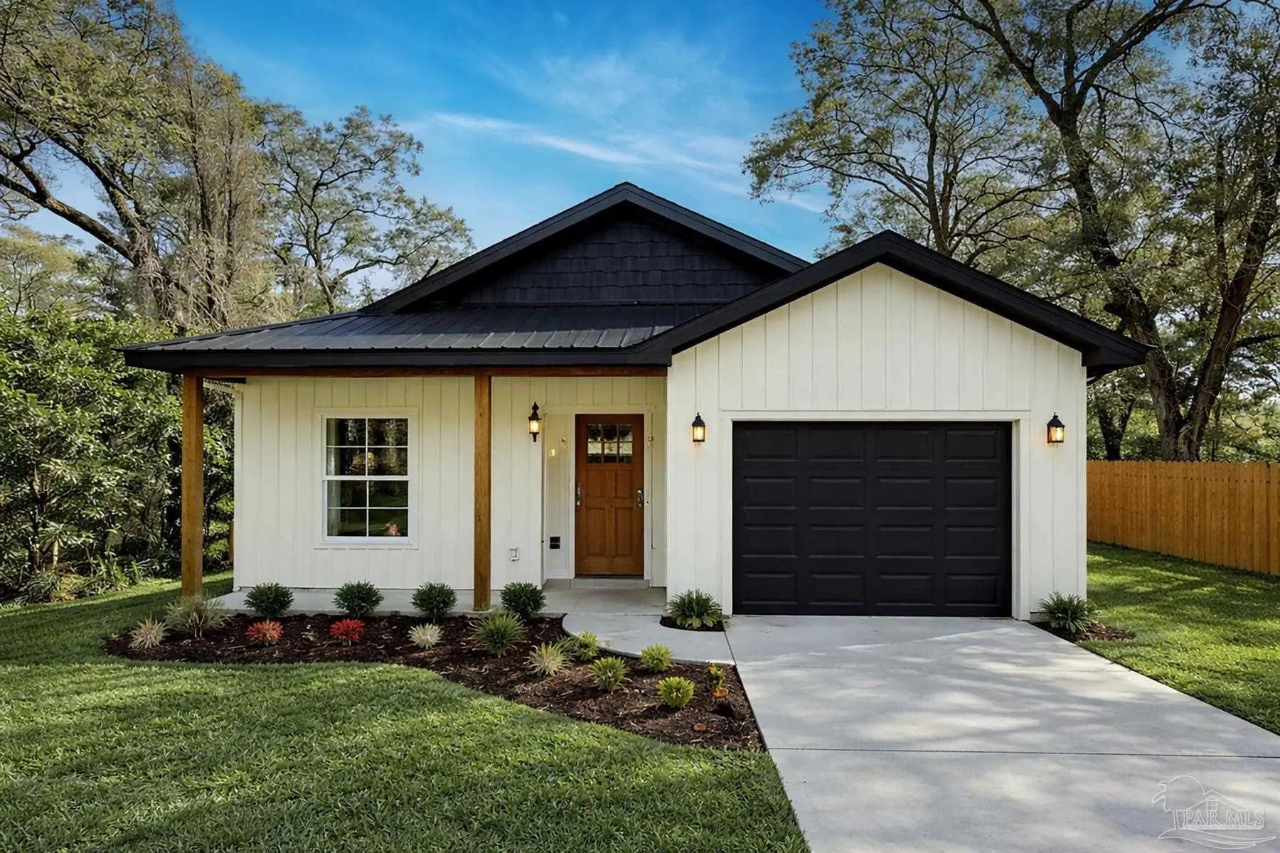 Photo of Listing #679429