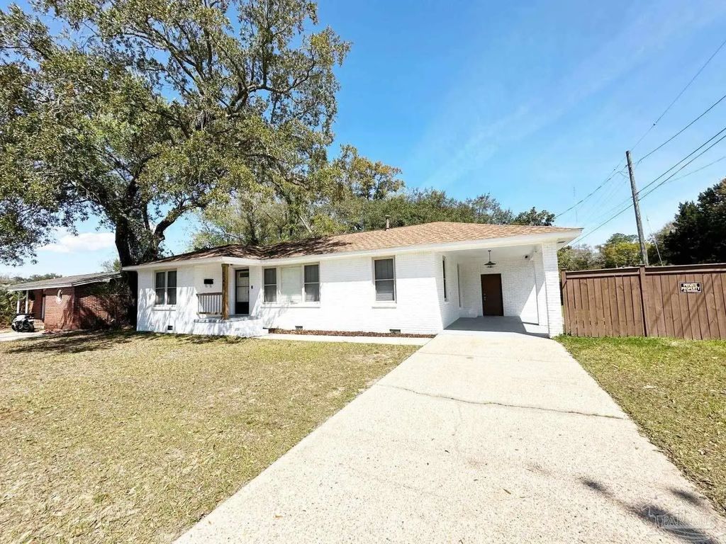 2100 N Spring St, Pensacola
