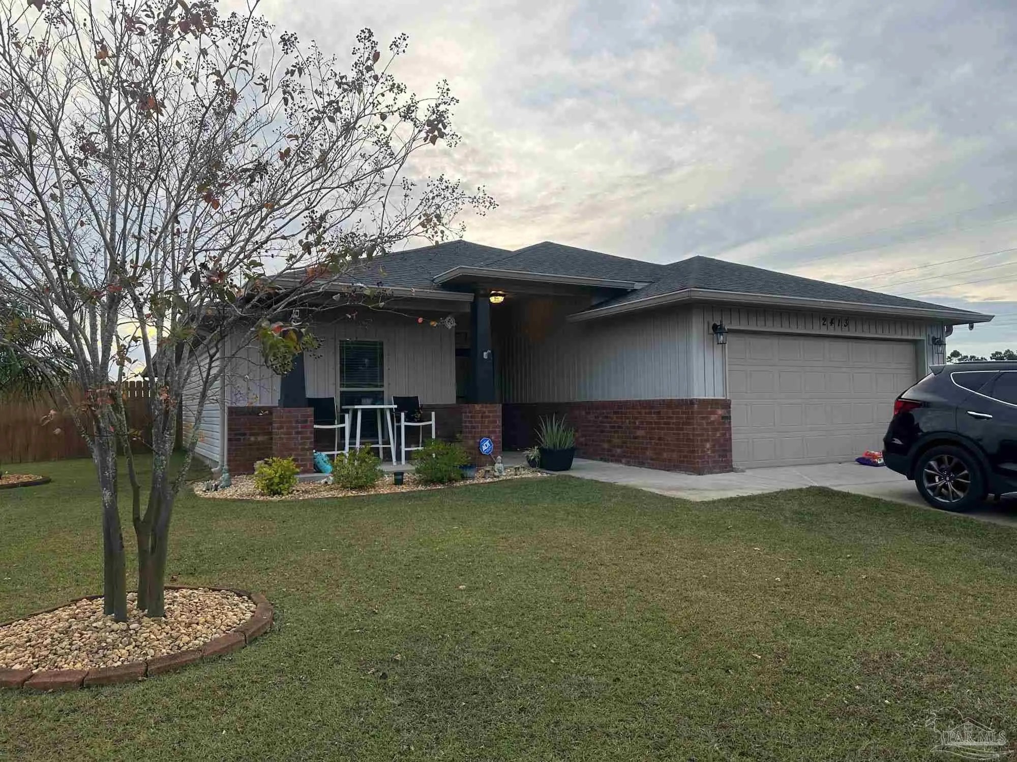 Photo of Listing #677638