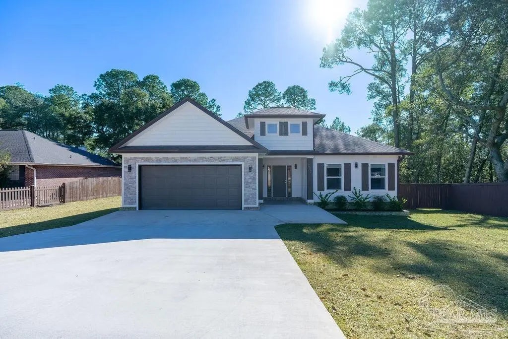 6025 Toulouse Dr, Pensacola