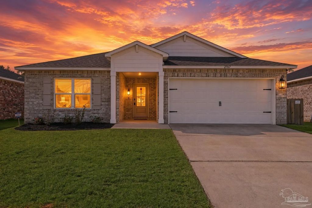 2767 Savannah Michelle Ln, Pensacola