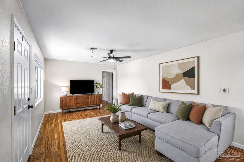 1370 E 34th St, Pensacola