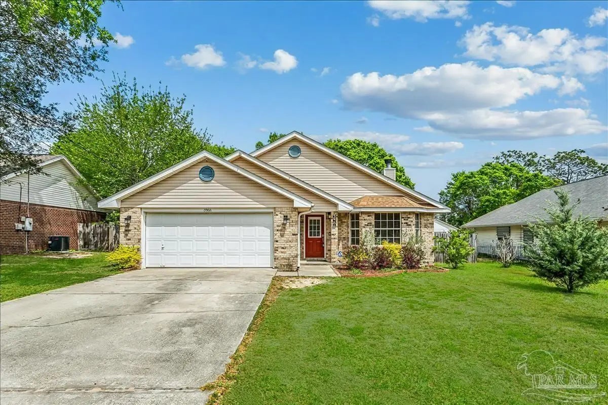 Photo of Listing #680195