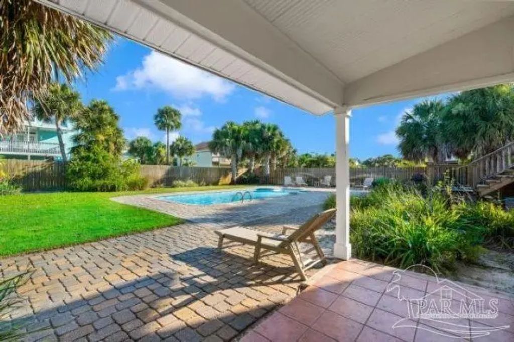 906 Largo Dr, Pensacola Beach