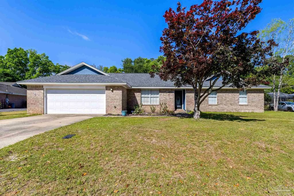6059 Gillette Dr, Milton