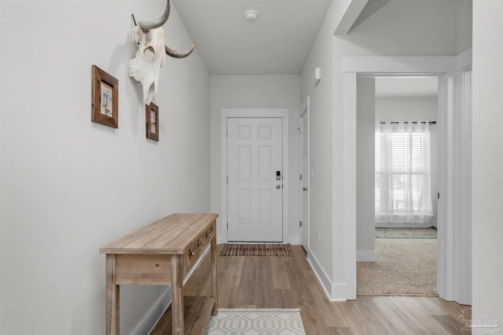 Photo of Listing #668090