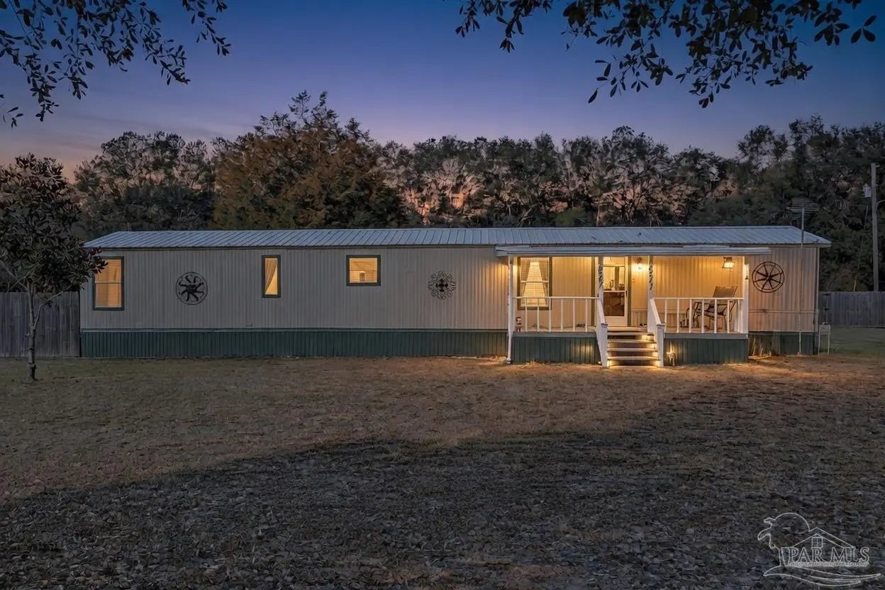 Photo of Listing #677665