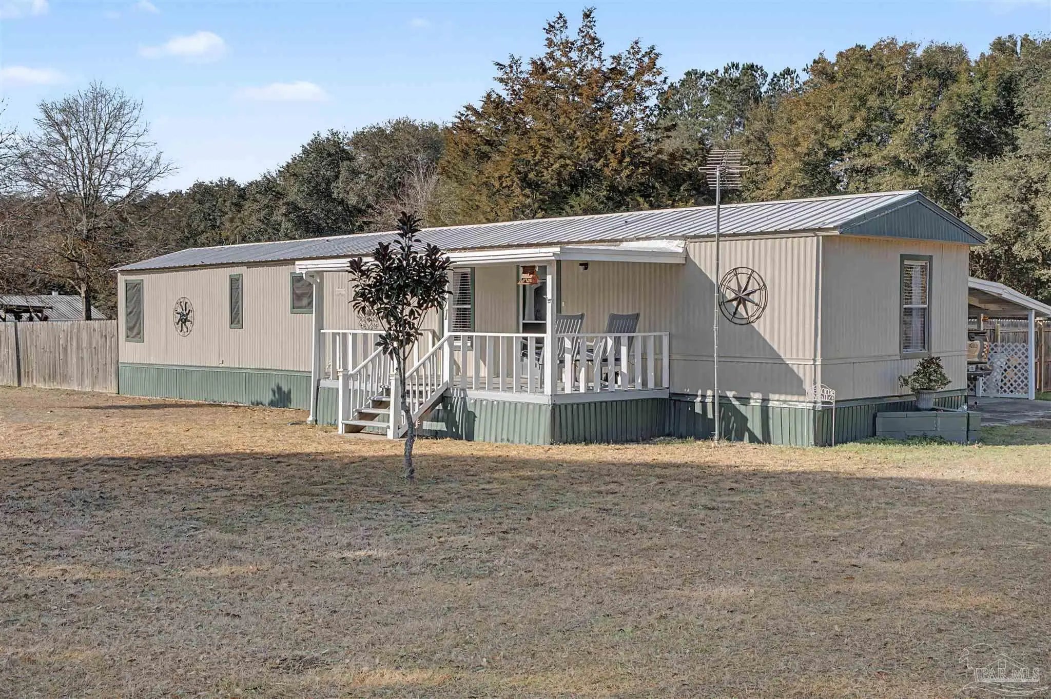 Photo of Listing #677665