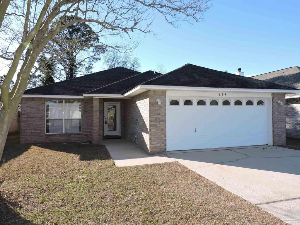 1897 Gulf Bay Ln, Pensacola