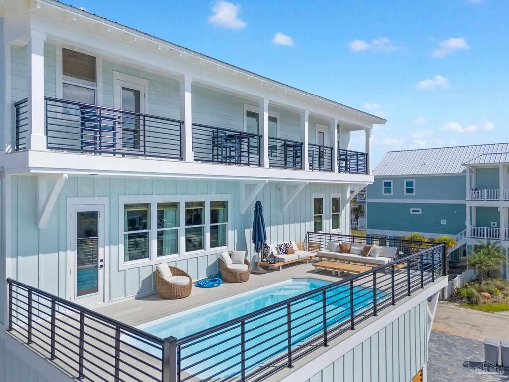 7370 Gulf Blvd, Navarre Beach
