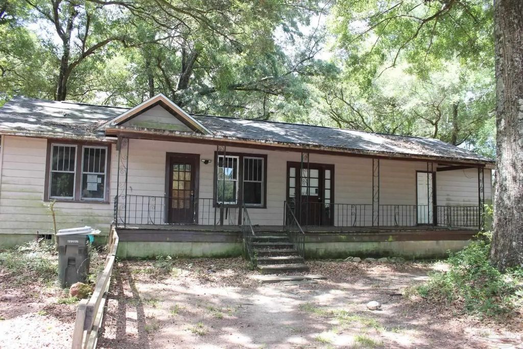 6691 Wonderlake Rd, Pensacola