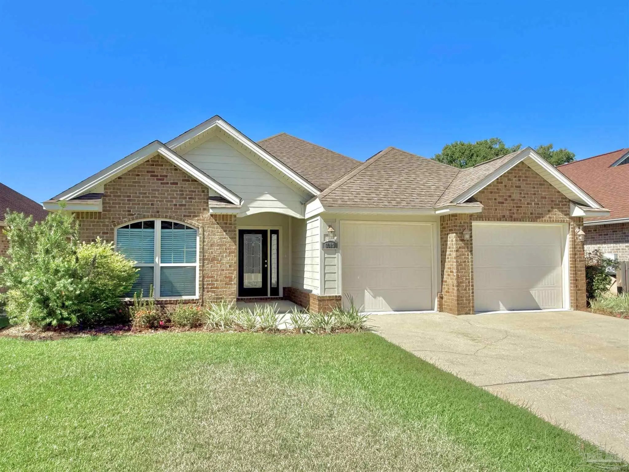 Photo of Listing #672487