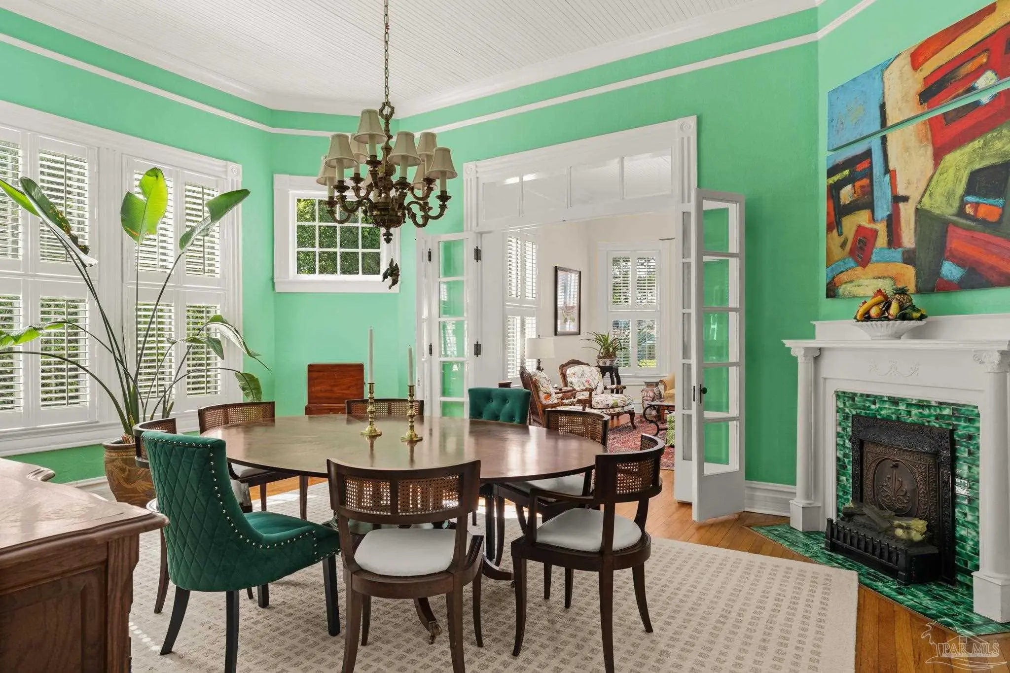 Photo of Listing #667679