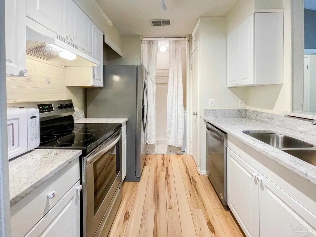601 E Burgess #e4, Pensacola