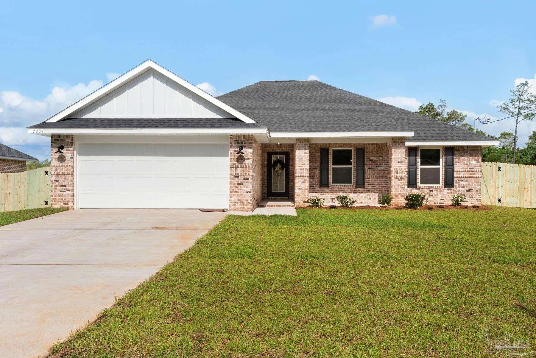 Photo of Listing #678445