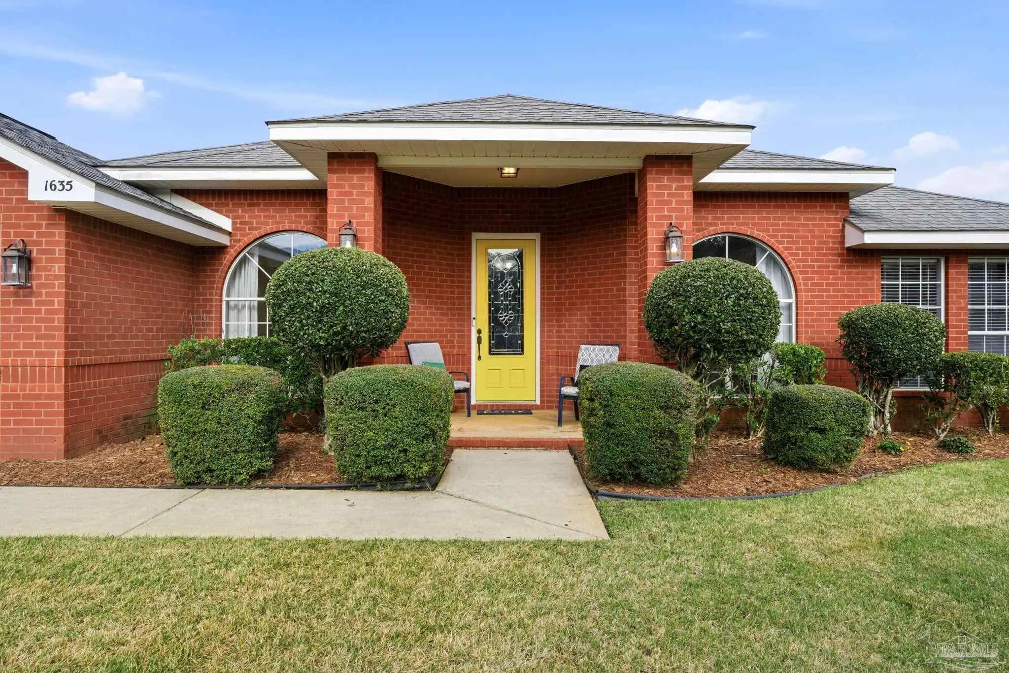 Photo of Listing #676074