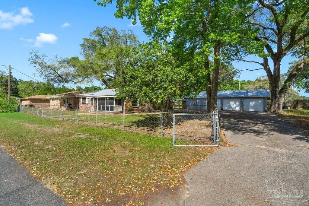 7922 Griffith Ave, Pensacola