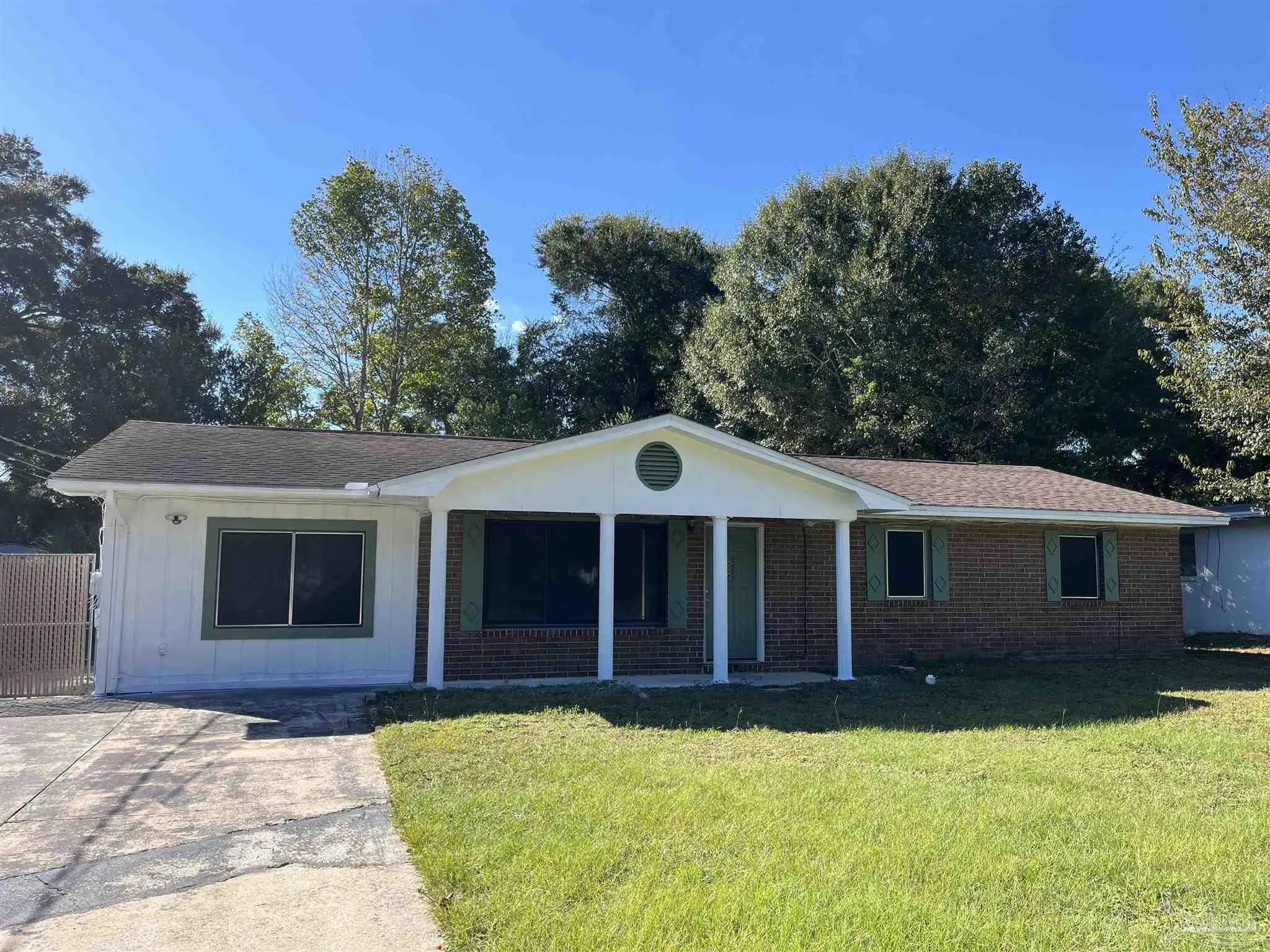 Photo of Listing #672068