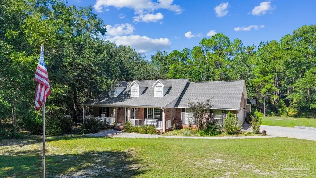 6828 Martin Rd, Milton