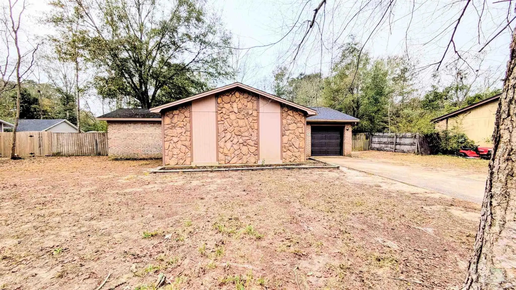 Photo of Listing #675866