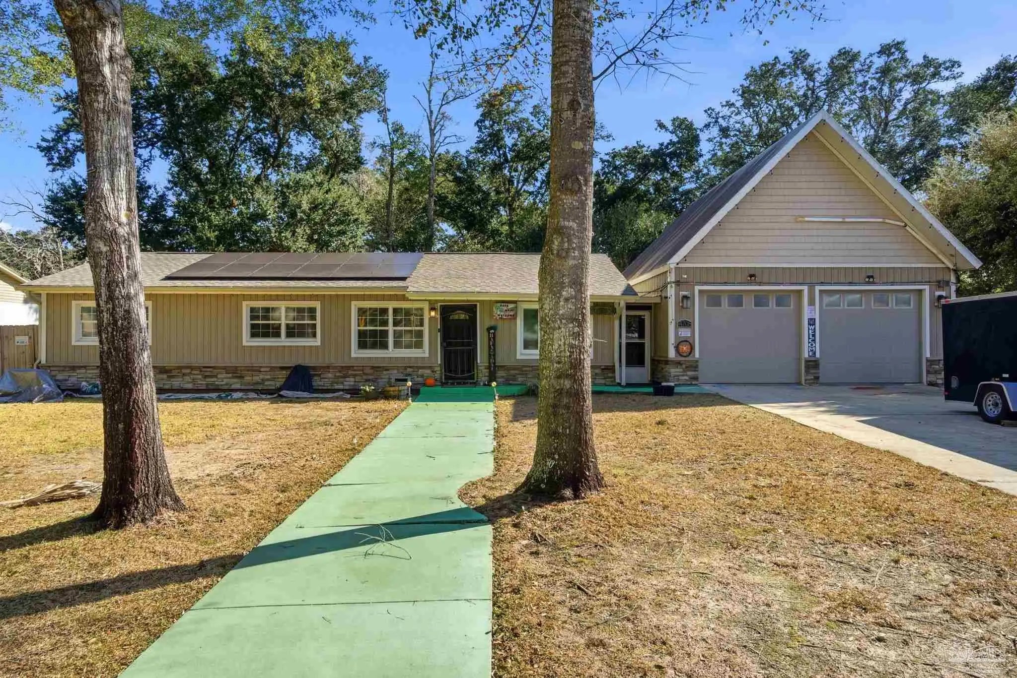 Photo of Listing #677247