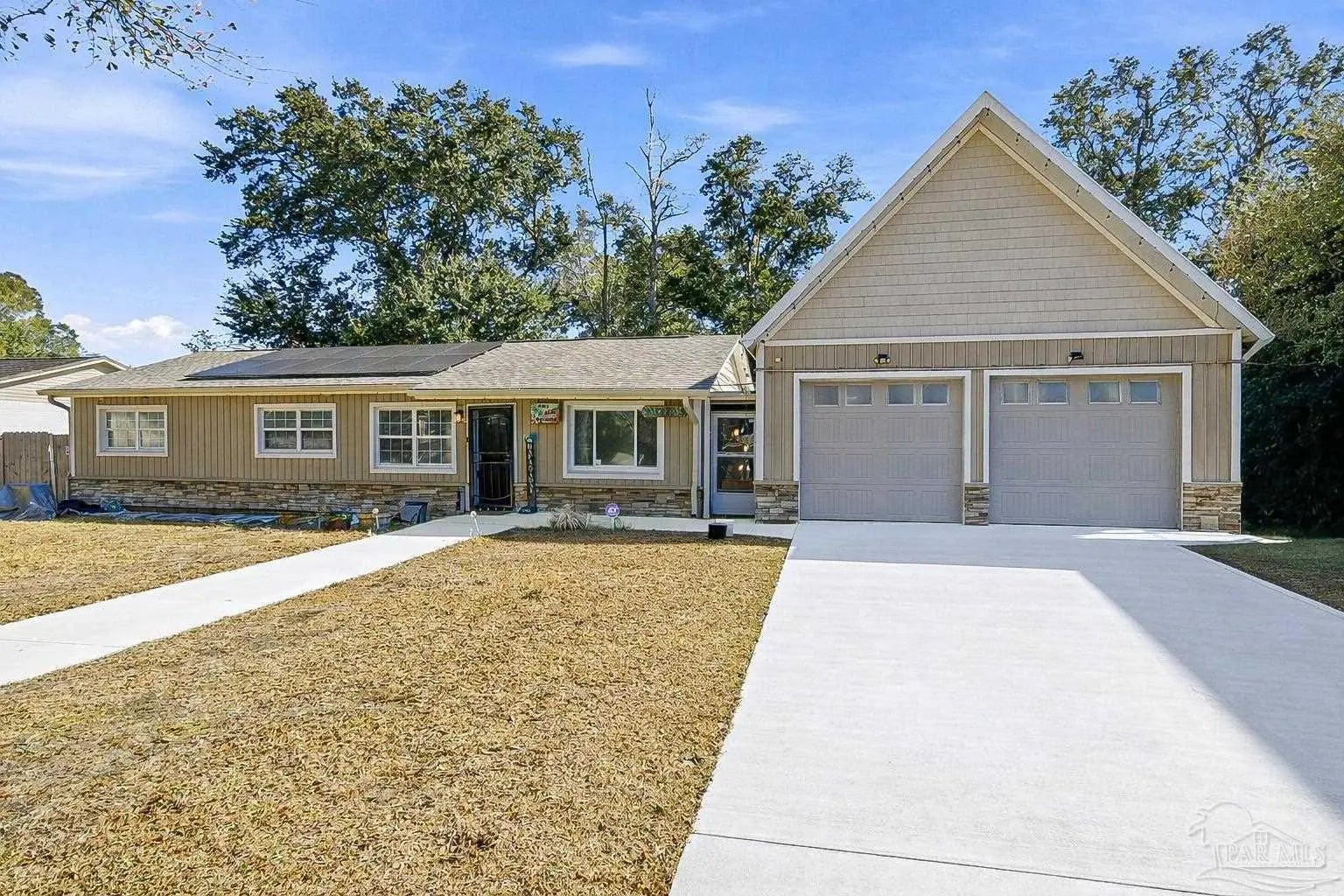 Photo of Listing #677247