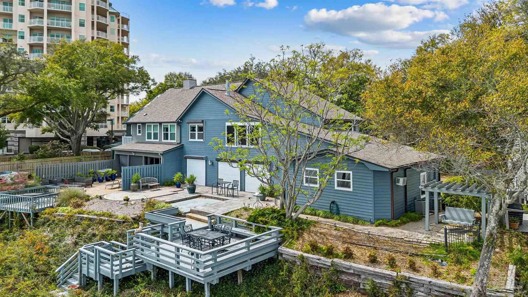 Photo of Listing #679954