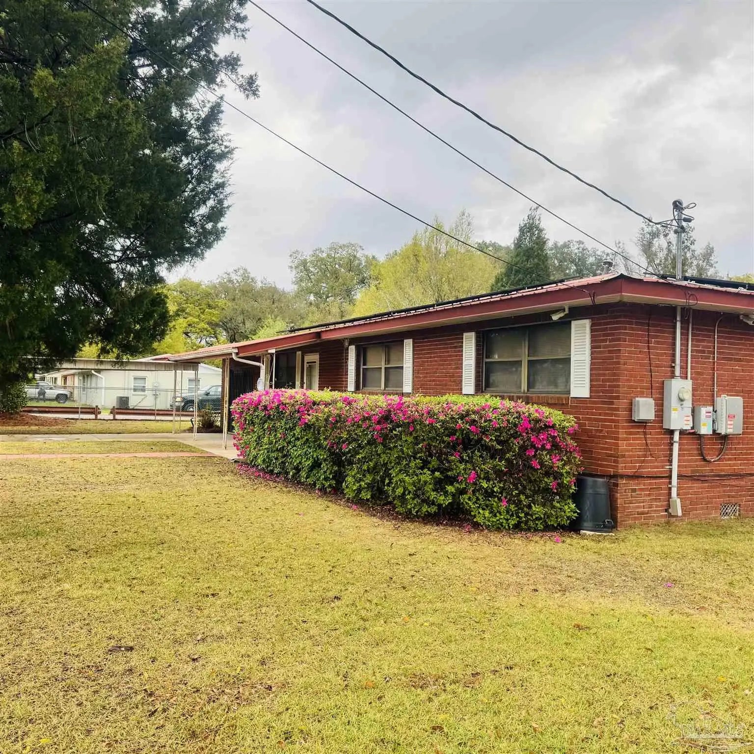 Photo of Listing #679337