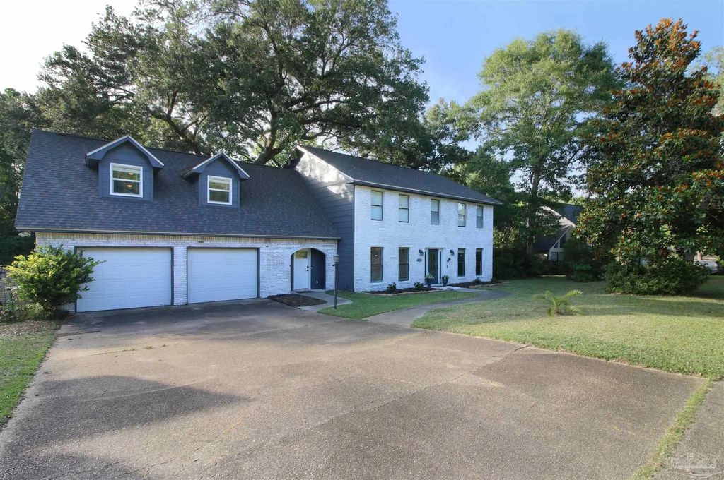 9012 Woodrun Rd, Pensacola