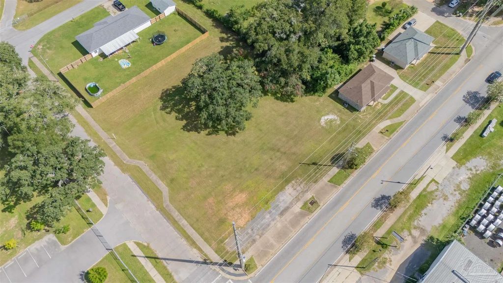 Bobe St, Pensacola